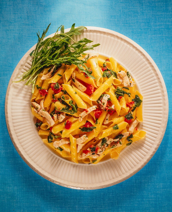 GARGANELLI CON RUCOLA POMODORI E TACCHINO - 5839