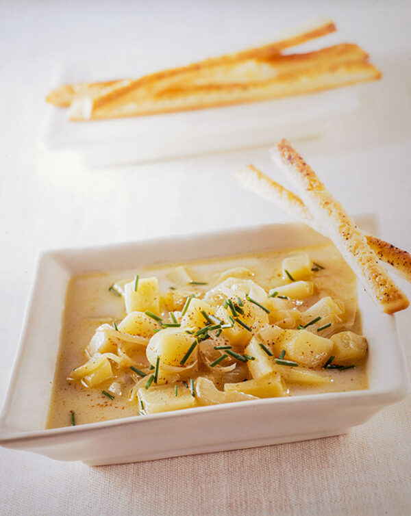 ZUPPA DI PATATE CIPOLLOTTI ED ERBA CIPOLLINA - 6224