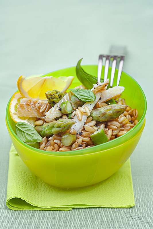 INSALATA DI KAMUT ASPARAGI MERLUZZO LIMONE BASILICO PEPE - 1642