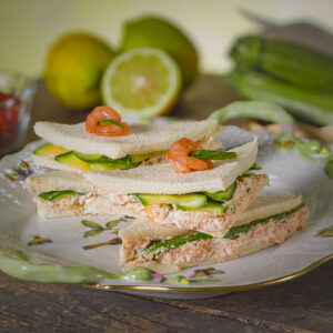 TARTINE CON GAMBERETTI E ZUCCHINE - GT6J0132