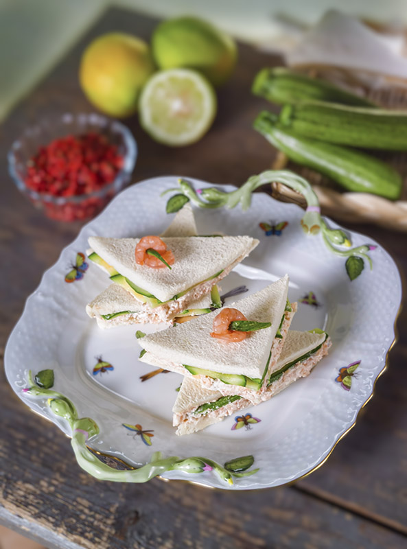 TARTINE CON GAMBERETTI E ZUCCHINE - GT6J0131