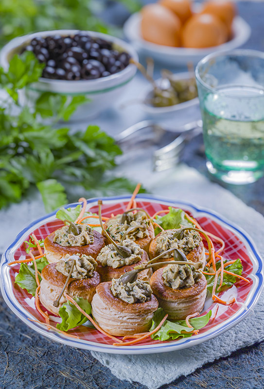 VOL AU VENT AL TONNO E CAPPERI - GT6J0995