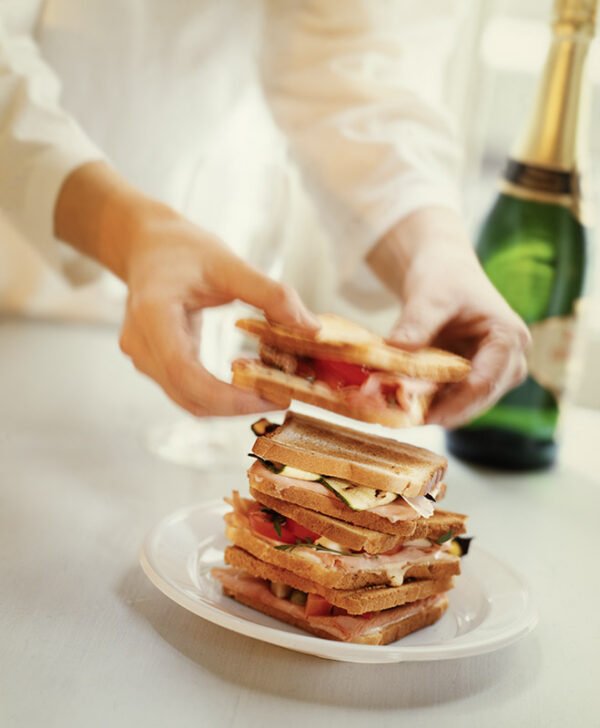 TOAST – 6979