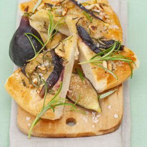 PIÙ FICHI - FOCACCIA CON ROSMARINO PINOLI FICHI SALE - 1468