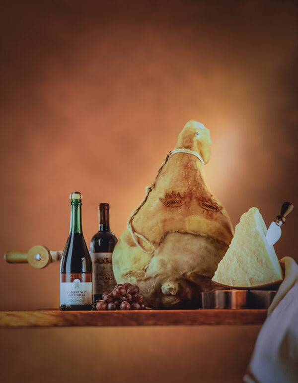 PROSCIUTTO CRUDO DI PARMA PARMIGIANO E VINI - 1869