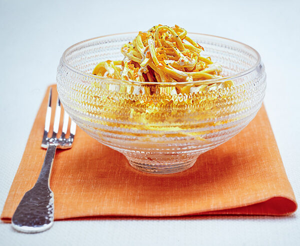 LINGUINE CON SCORZA DI ARANCE PANNA E GRAND MARNIER - 3064