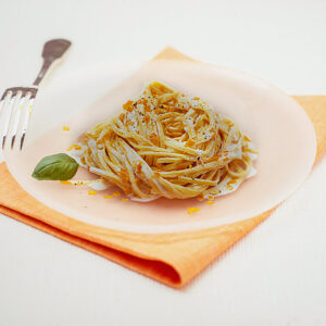 LINGUINE CON SCORZA DI ARANCE PANNA E GRAND MARNIER - 3075
