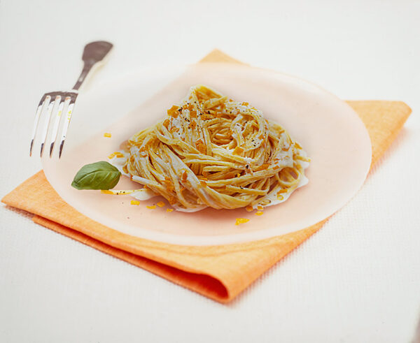 LINGUINE CON SCORZA DI ARANCE PANNA E GRAND MARNIER - 3075
