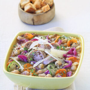 MINESTRONE RICCO CON SALSICCIA ORZO CANNELLINI CAVOLO ROSSO TIMO PEPE CAROTE ZUCCHINE CECI PARMIGIANO  - 0066