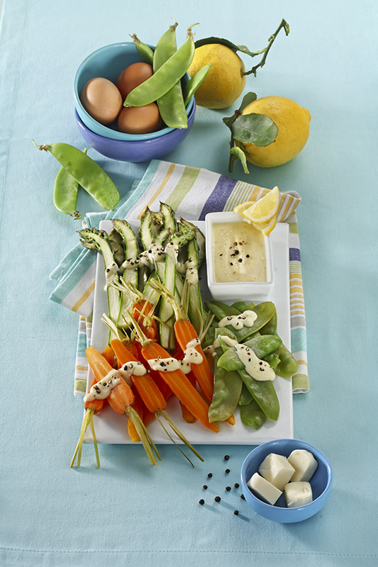 INSALATA PRIMAVERILE CON SALSA CALDA ALL'UOVO - 0389
