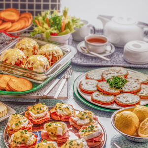 BRUNCH UOVA ALLA BENEDICT BUDINI SALATI AL PARMIGIANO CROSTINI DI FORMAGGI - S156860 - 2882