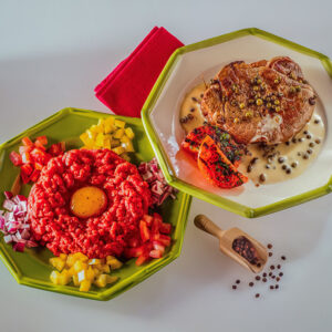 FILETTO AL PEPE VERDE E TARTARE DI CARNE CRUDA - 9843