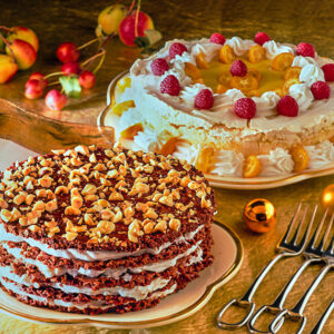 MERINGATA ALLA FRUTTA E TORTA NOCCIOLATA - 9871