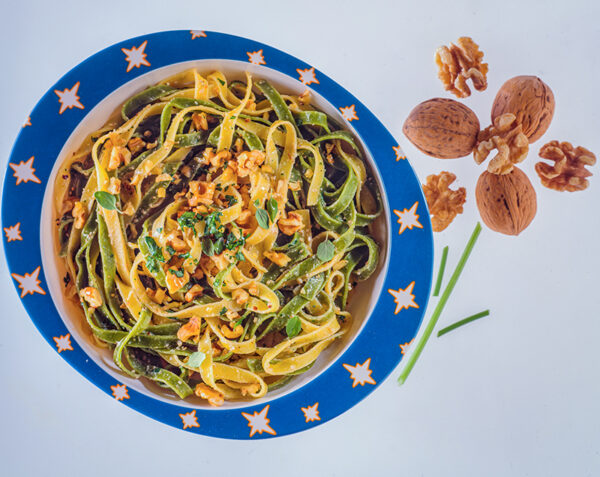 TAGLIATELLE PAGLIA E FIENO CON NOCI E MAGGIORANA - 1830