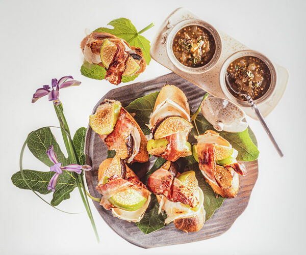 TARTINA CON FICHI, BACON E CHEVRE - 8050