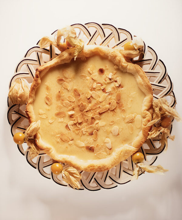 SFOGLIA CON CREMA PASTICCERA E MANDORLE - 8578