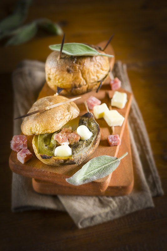 SCATOLINE DI PATATE AL FORNO CON PANCETTA AFFUMICATA SALVIA E BURRO - 2961