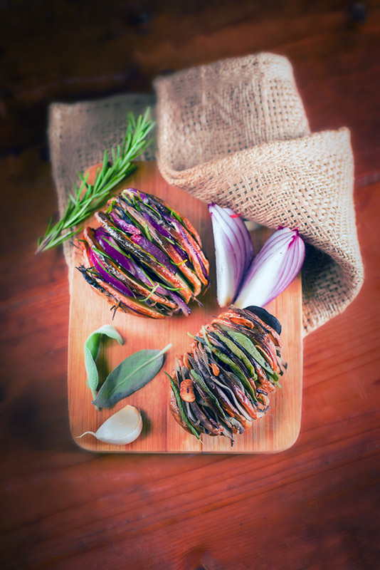 PATATE AL FORNO CON ROSMARINO E CIPOLLA ROSSA E CON AGLIO E SALVIA - 2964