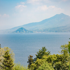 VISTA LAGO MAGGIORE, VILLA TARANTO, VERBANIA, ITALY - 2904