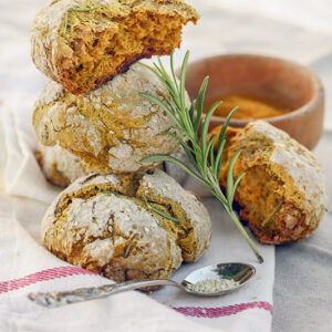 PANINI DI SEGALE E FRUMENTO AL CURRY CON ROSMARINO E SEMI DI SESAMO - 7391