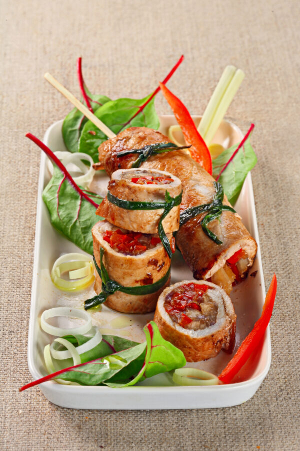 INVOLTINI DI LONZA PORRI PEPERONE E SEDANO – 0339