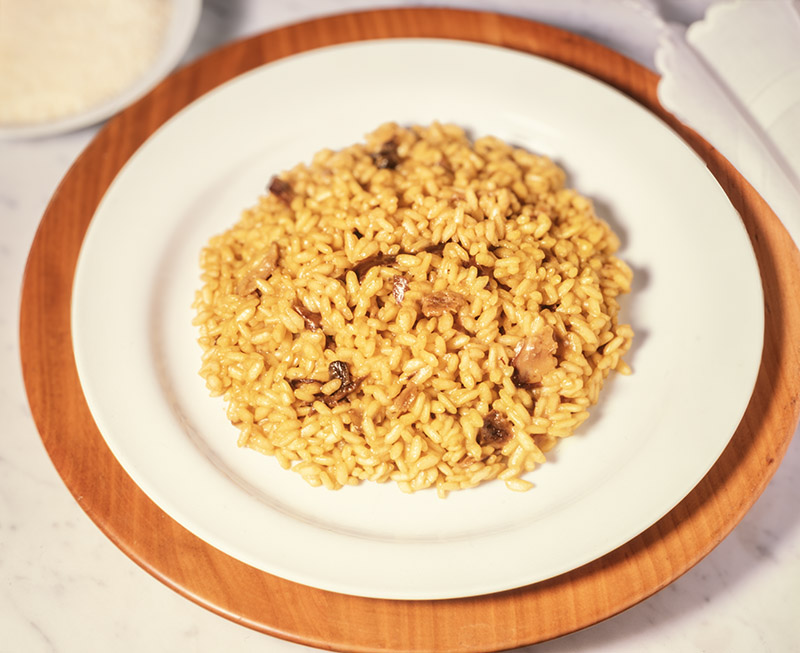 RISOTTO CON FUNGHI E ZAFFERANO - 4221 - immagine 1