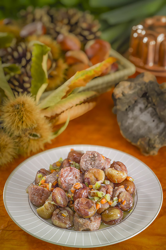 POLLO CON CASTAGNE E SALSICCIA - K3468