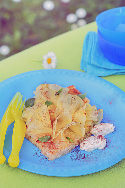 TARTINE AL BURRO CON CARPACCIO DI ANANAS AL BRANDY CON MASCARPONE ALLA CANNELLA - 4584