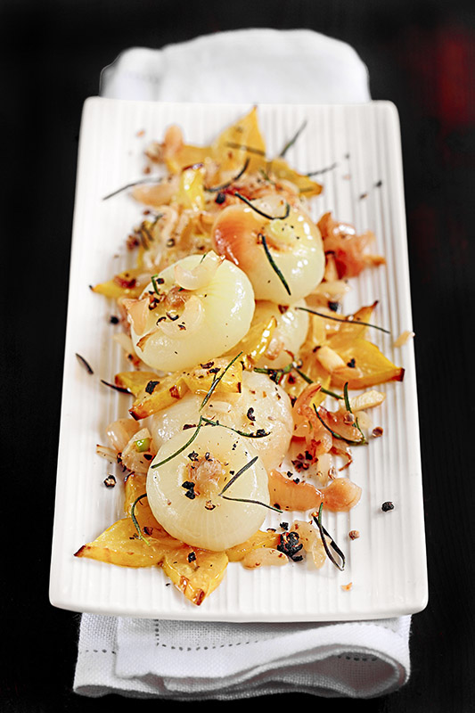 CIPOLLINE CON CARAMBOLA ROSMARINO PEPE CORIANDOLO - 4799