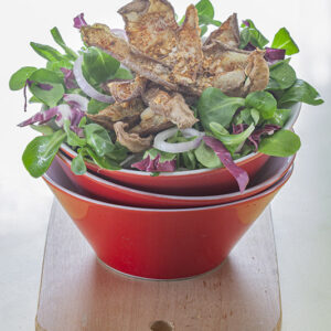 INSALATA DI SONGINO E RADICCHIO CIPOLLA ROSSA BUCCE DI PATATE ROSSE CON PAPRIKA E GRANA AL FORNO - 4921