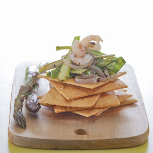 CRACKER CON GAMBI E BUCCE DI ASPARAGI CON CIPOLLA PANE E GAMBERETTI - 4923