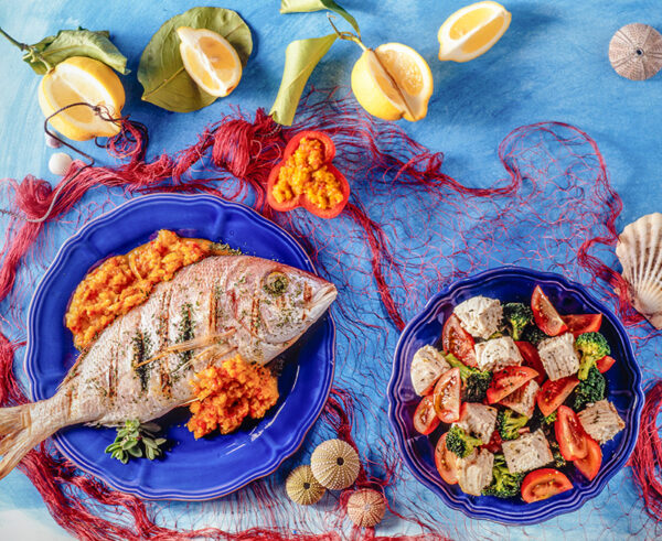 PAGELLO CON CAROTE E ERBE AROMATICHE INSALATA DI CERNIA E POMODORI - 3047