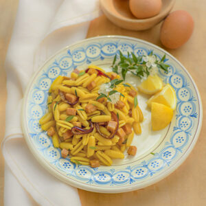 GNOCCHETTI SARDI CON UOVA, LIMONE E MIRTO - 9274