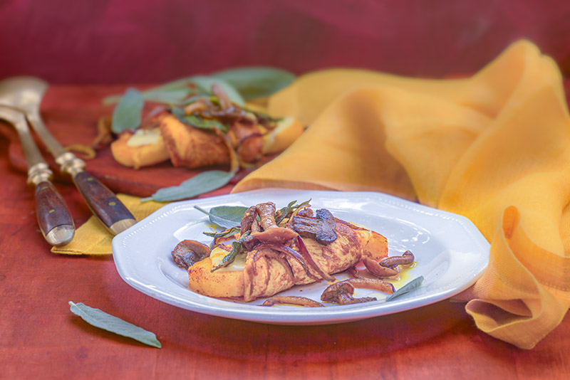 SALTIMBOCCA DI POLLO E POLENTA AI FUNGHI AL CURRY - 9304 - immagine 1