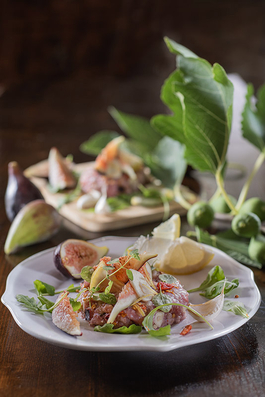 TARTARE DI VITELLO CON AGLIO E FICHI - 9181