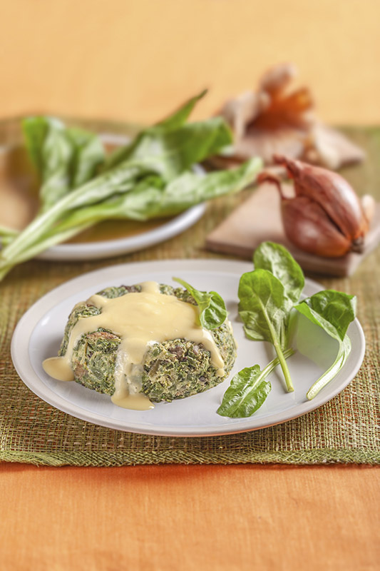 CIAMBELLA DI ERBETTE CON SALSA - 0113