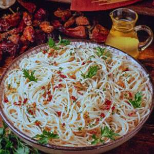 SPAGHETTI AGLIO, OLIO, PEPERONCINO, PREZZEMOLO - S340810 - 2188