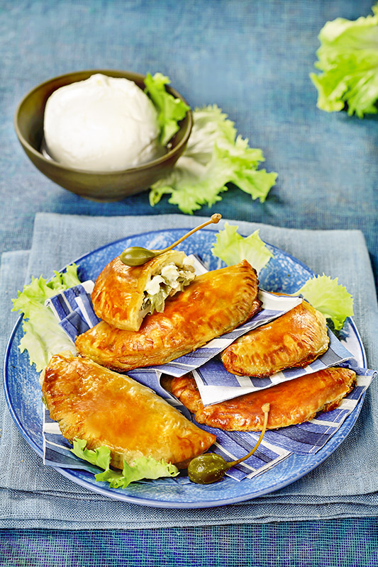 MEZZE LUNE DI SCAROLA E ACCIUGHE - 5527