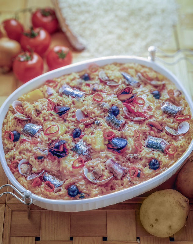 TIELLA DI RISO PATATE COZZE E PESCE - GI24820 - immagine 1