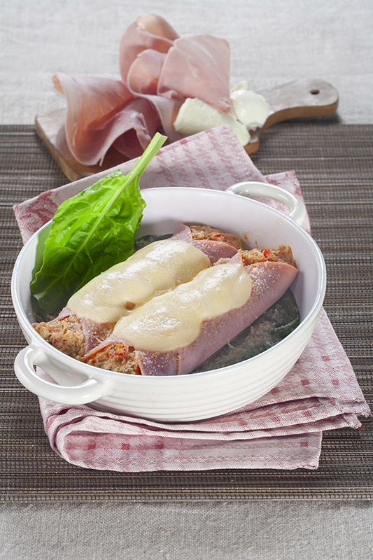 PIROFILA DI ERBETTE CON INVOLTINI DI PROSCIUTTO  MOZZARELLA PEPERONI - 9670
