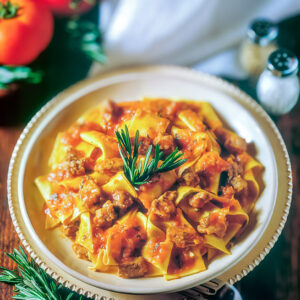 STRANGOZZI AL SUGO CON SALSICCIA E ROSMARINO - S04920 - 70052