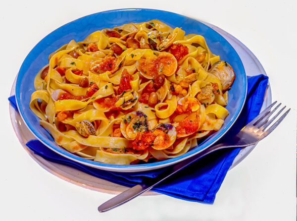 TAGLIATELLE CON VONGOLE, BACON E FAGIOLI - S0901 - 71087