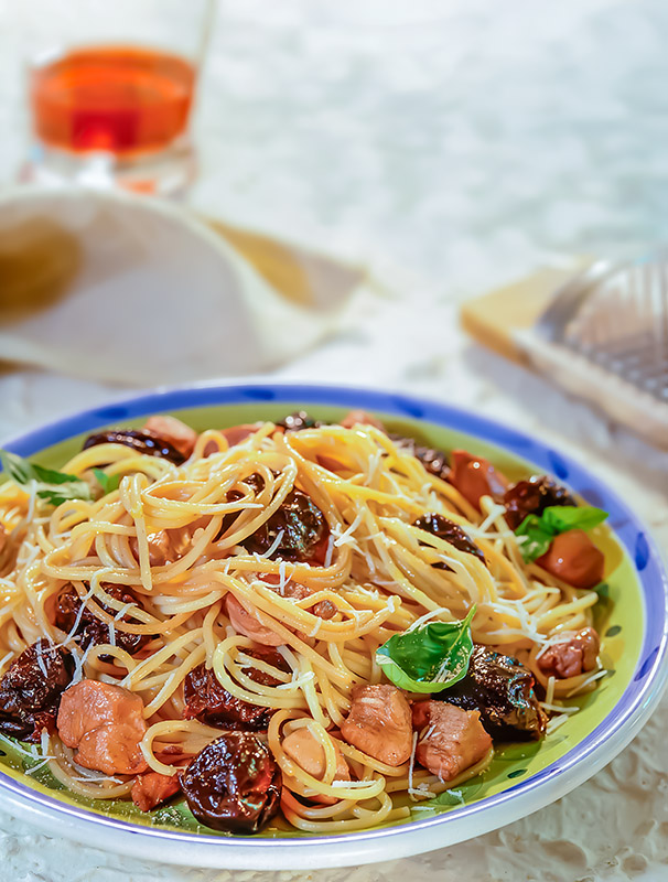SPAGHETTI POLLO E PRUGNE - S1802198 - immagine 1