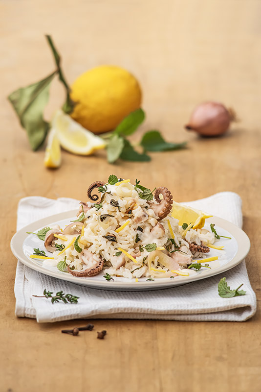 RISO BASMATI PILAF CON SALSA DI YOGURT AL LIMONE CON POLPO MELISSA TIMO SCALOGNO - 4988