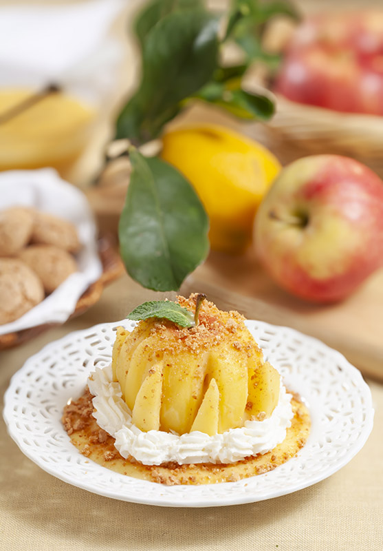 MELE AL GRAND MARNIER E AMARETTI - 0177