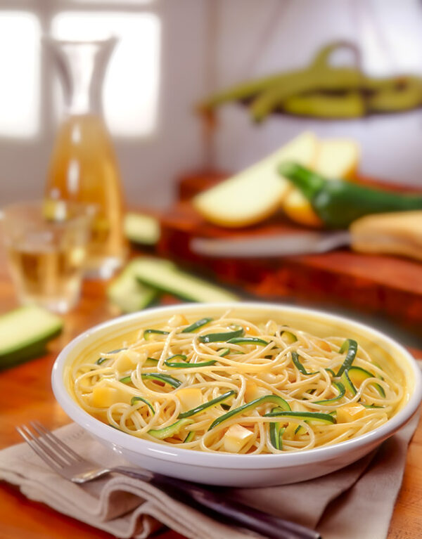 SPAGHETTI CON SCAMORZA E ZUCCHINE - S2200 - 76547