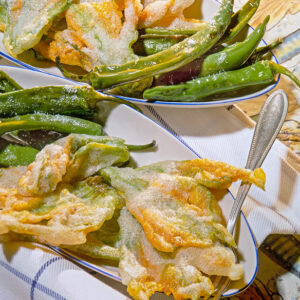 PASTA CRESCIUTA E FIORILLI CON PEPERONCINI VERDI - S26990 - 77997