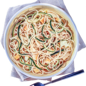 SPAGHETTI CON SCAMORZA E ZUCCHINE - S2200 - 4809