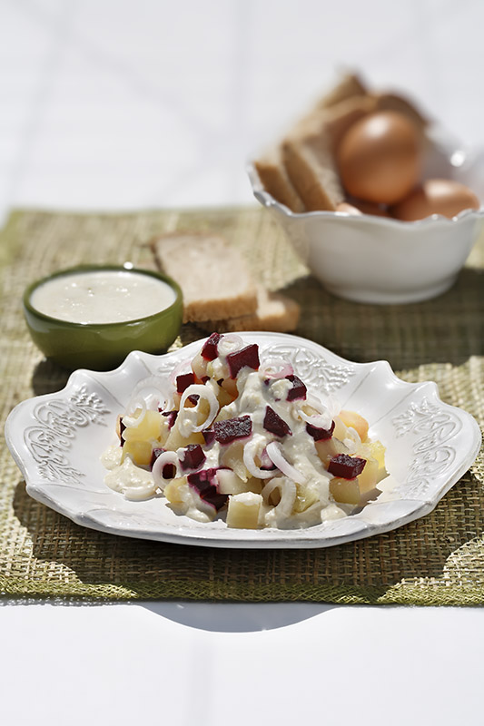 PATATE E BARBABIETOLE CON SALSA DI YOGURT E BACCALÀ - 0138