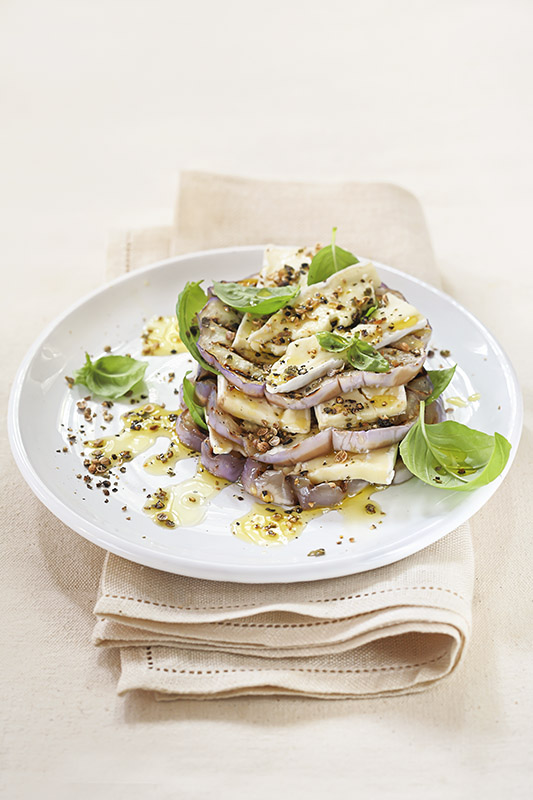 MELANZANE GRIGLIATE CON BRIE OLIO BASILICO BATTUTO DI PEPE BIANCO NERO CORIANDOLO - 1369